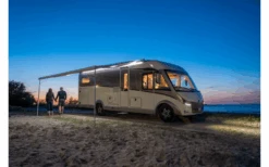 Fiamma F80L 450 Markise Gehäusefarbe Titanium Tuchfarbe Royal Blue 450 Cm -Markisen und Sonnensegel Verkäufe 804077 5265632